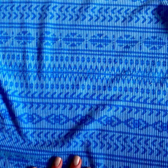 Columbia blue long sleeved workout top size medium - Picture 4 of 4